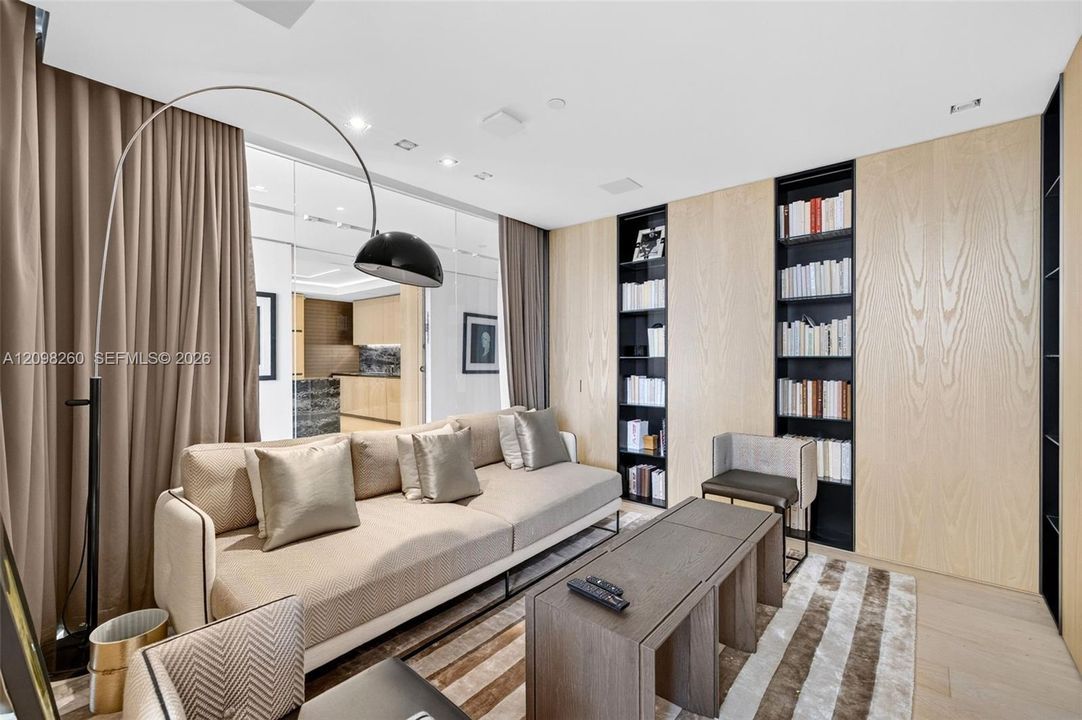 For Sale: $7,950,000 (6 beds, 6 baths, 7270 Square Feet)
