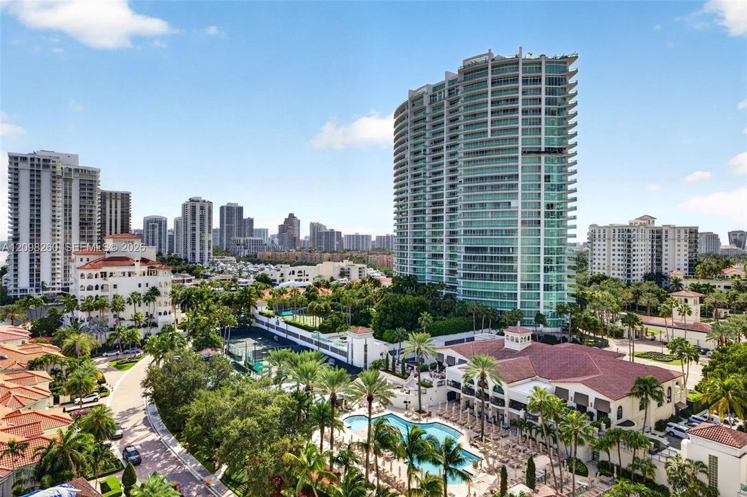 For Sale: $7,950,000 (6 beds, 6 baths, 7270 Square Feet)