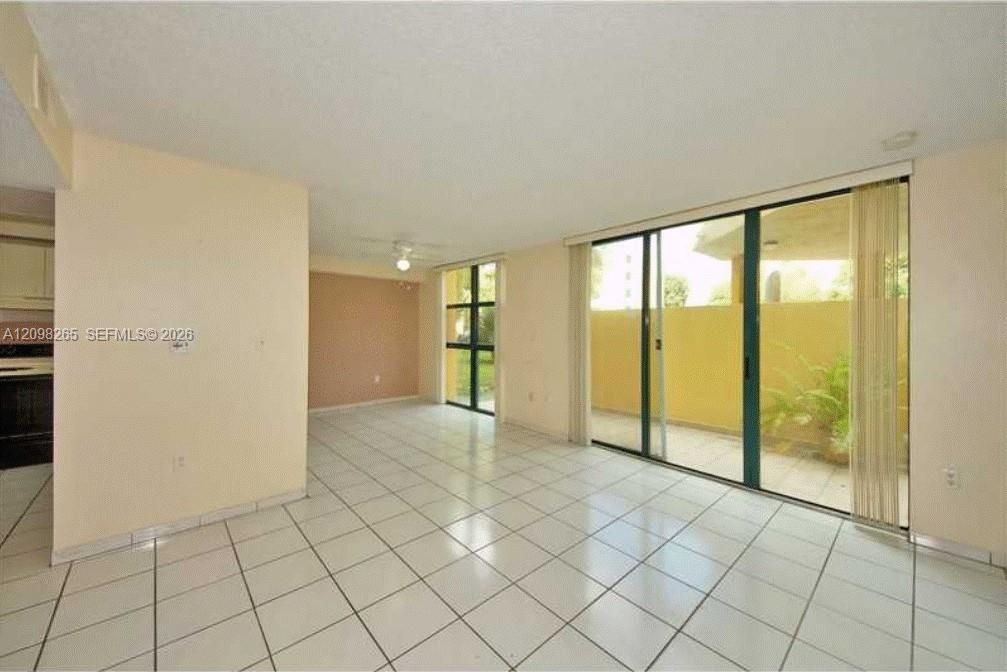 For Rent: $1,600 (1 beds, 1 baths, 708 Square Feet)