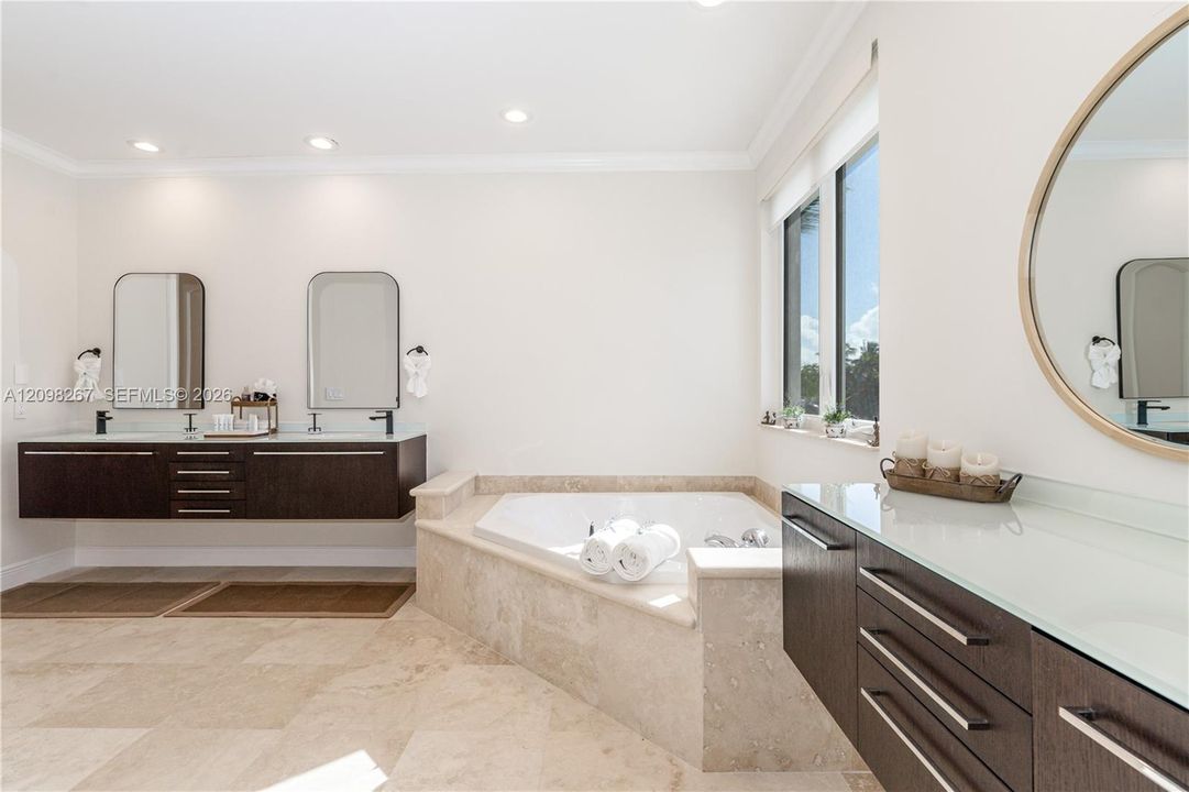 For Sale: $12,000,000 (5 beds, 5 baths, 5293 Square Feet)
