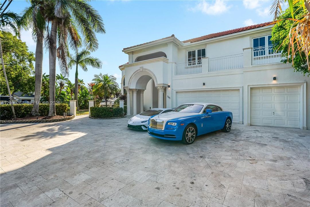 For Sale: $12,000,000 (5 beds, 5 baths, 5293 Square Feet)