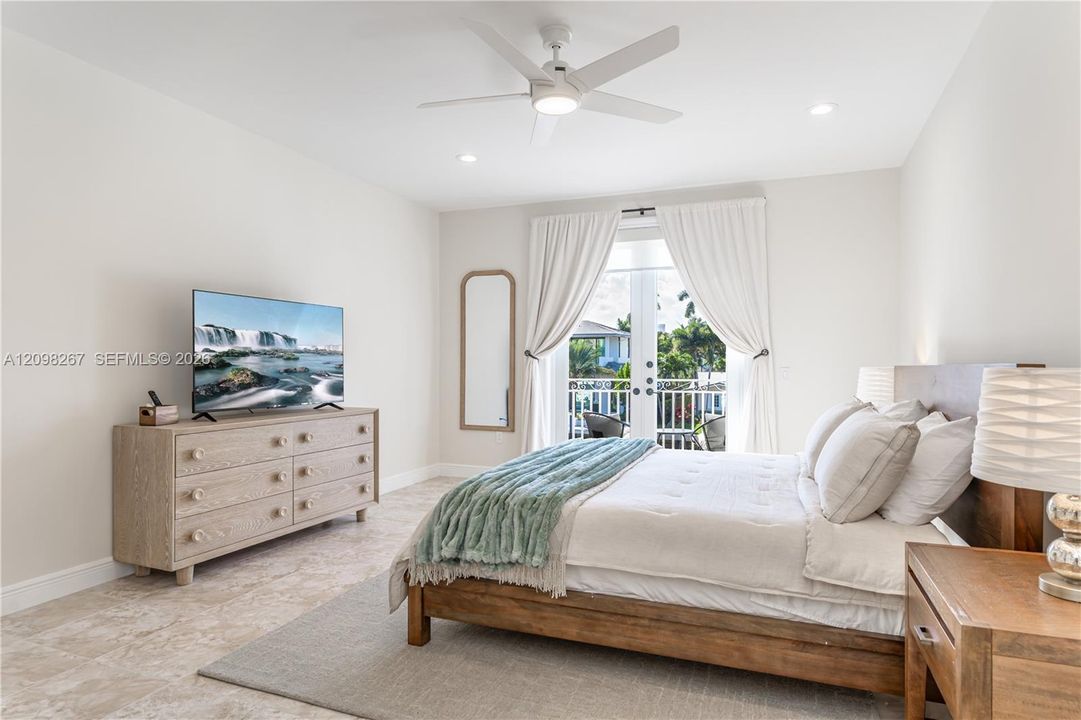 For Sale: $12,000,000 (5 beds, 5 baths, 5293 Square Feet)