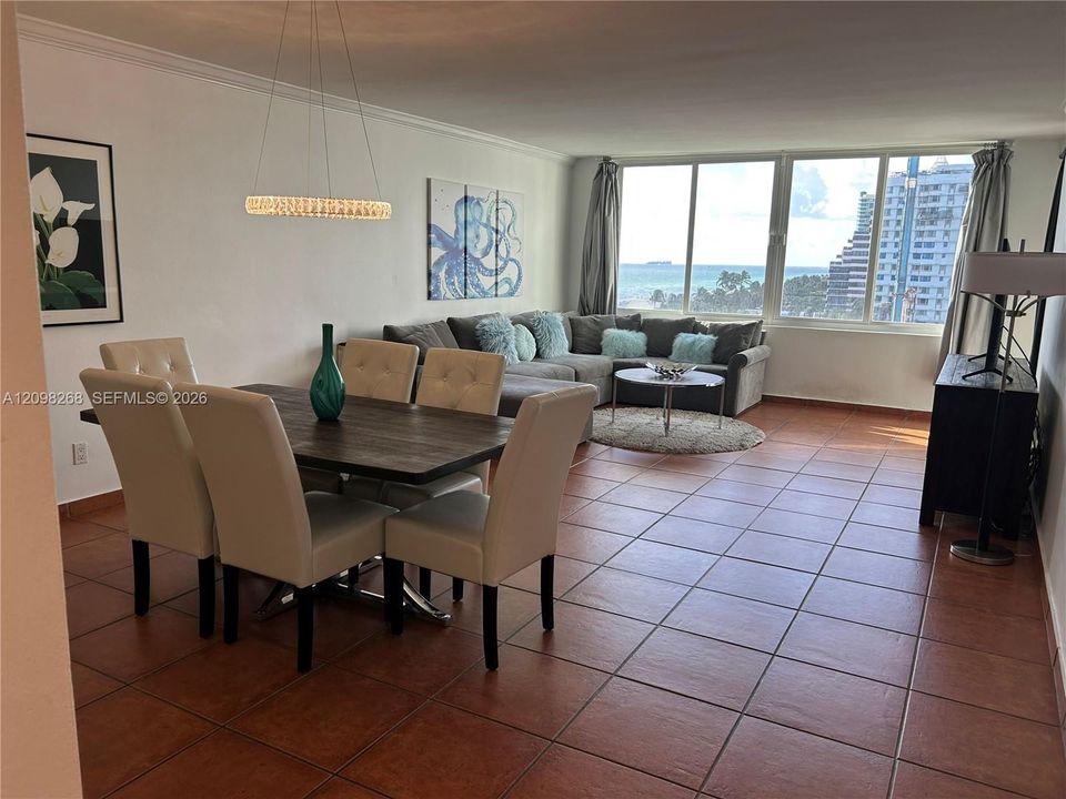 For Rent: $3,100 (1 beds, 1 baths, 980 Square Feet)