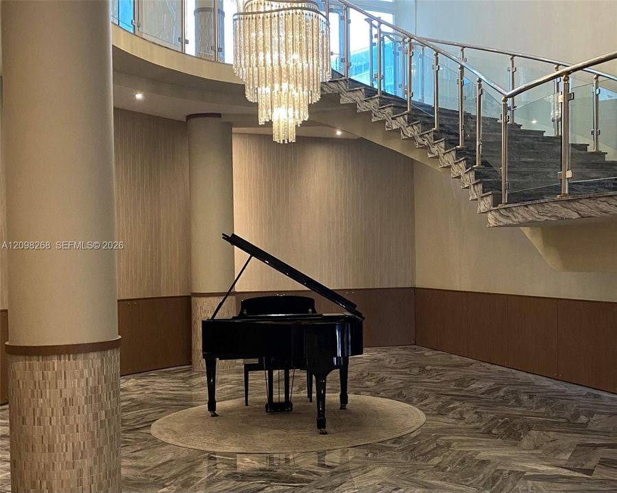 For Rent: $3,100 (1 beds, 1 baths, 980 Square Feet)