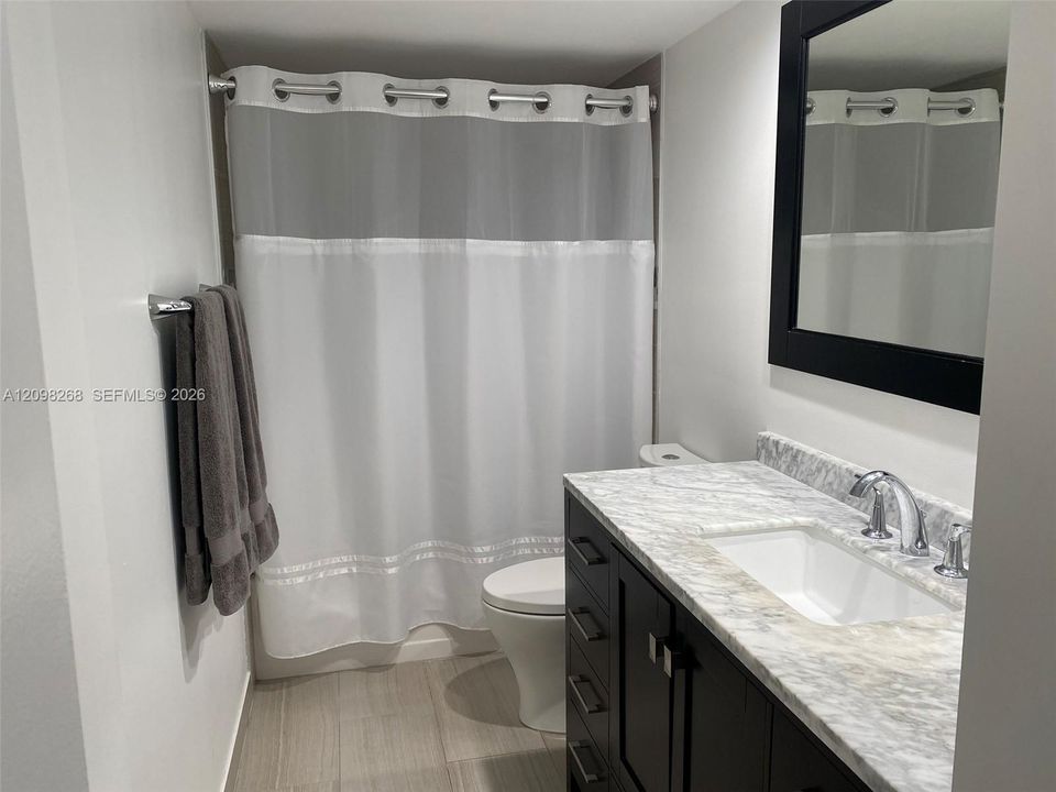 For Rent: $3,100 (1 beds, 1 baths, 980 Square Feet)
