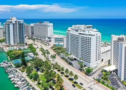 For Rent: $3,100 (1 beds, 1 baths, 980 Square Feet)