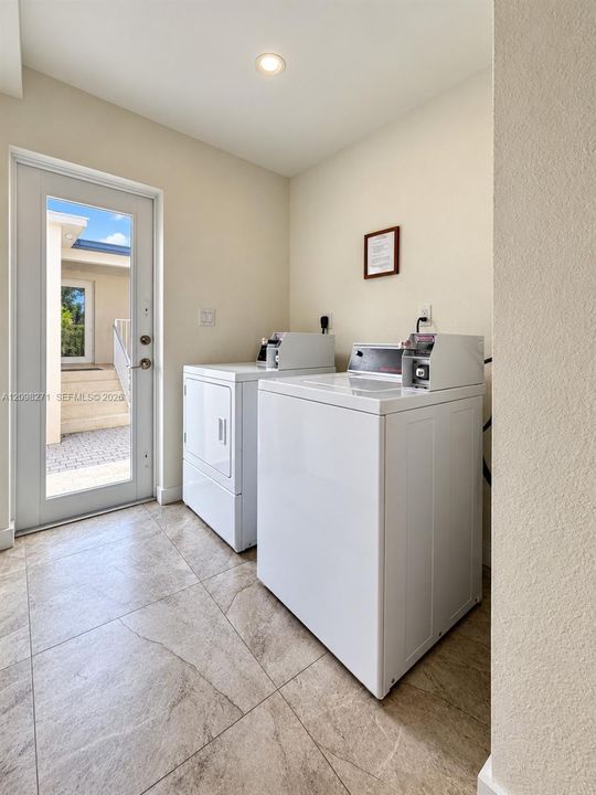 For Rent: $2,550 (2 beds, 1 baths, 0 Square Feet)
