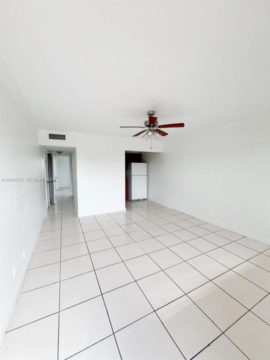 For Sale: $239,000 (2 beds, 1 baths, 775 Square Feet)