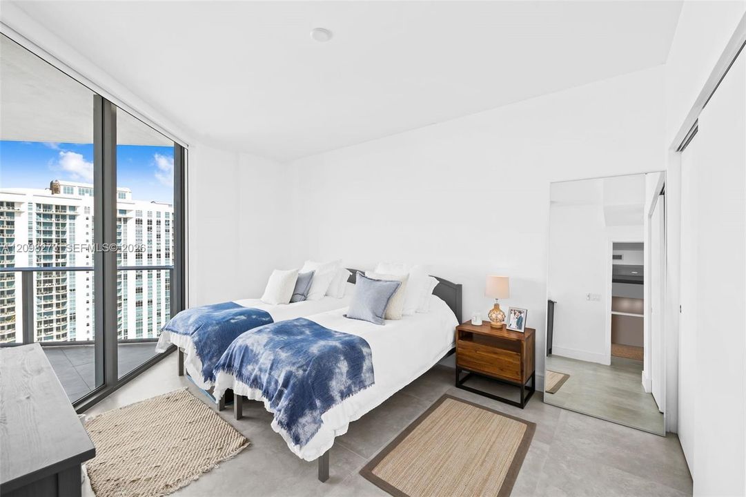 For Sale: $1,175,000 (2 beds, 2 baths, 1459 Square Feet)