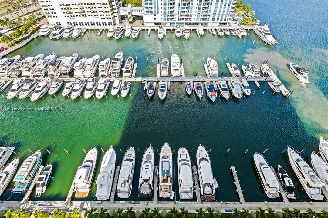 For Sale: $1,175,000 (2 beds, 2 baths, 1459 Square Feet)