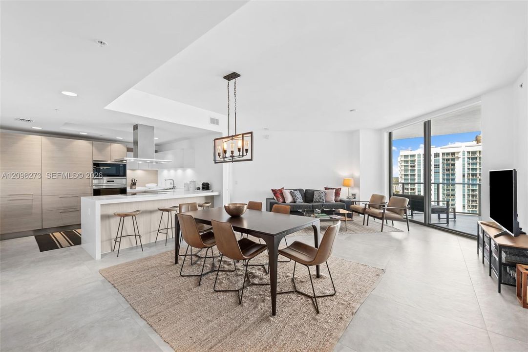 For Sale: $1,175,000 (2 beds, 2 baths, 1459 Square Feet)