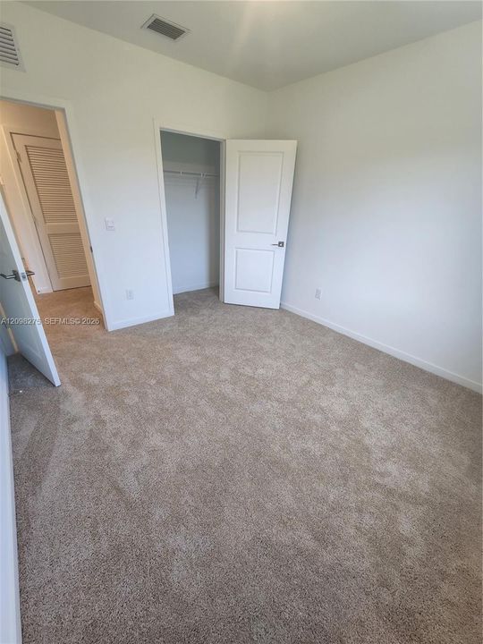 For Rent: $3,650 (4 beds, 2 baths, 1861 Square Feet)