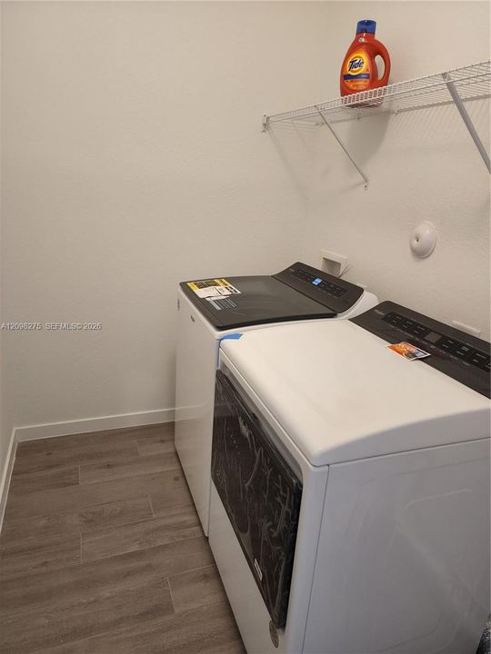 For Rent: $3,650 (4 beds, 2 baths, 1861 Square Feet)