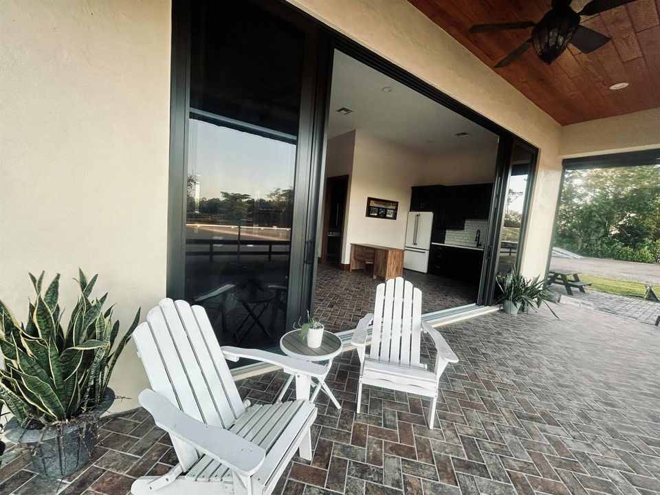 owner/rider lounge