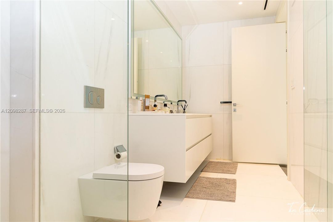 For Rent: $15,000 (2 beds, 2 baths, 1203 Square Feet)