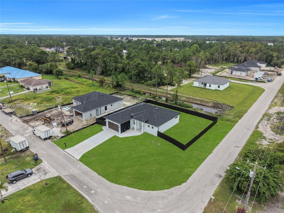 For Sale: $365,000 (3 beds, 3 baths, 0 Square Feet)