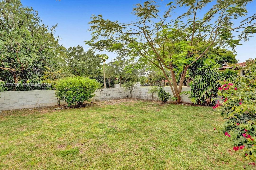 For Sale: $1,250,000 (3 beds, 2 baths, 0 Square Feet)