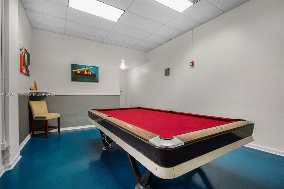 For Sale: $340,000 (2 beds, 2 baths, 1192 Square Feet)