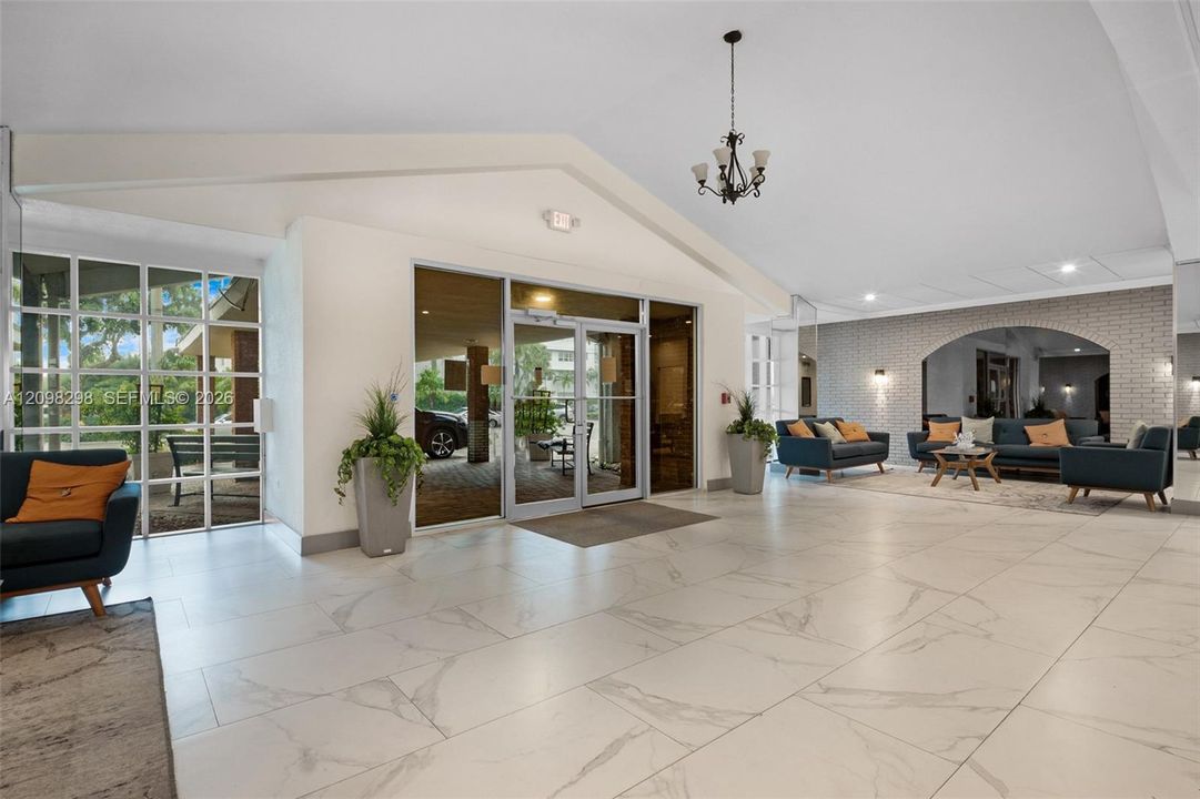 For Sale: $340,000 (2 beds, 2 baths, 1192 Square Feet)