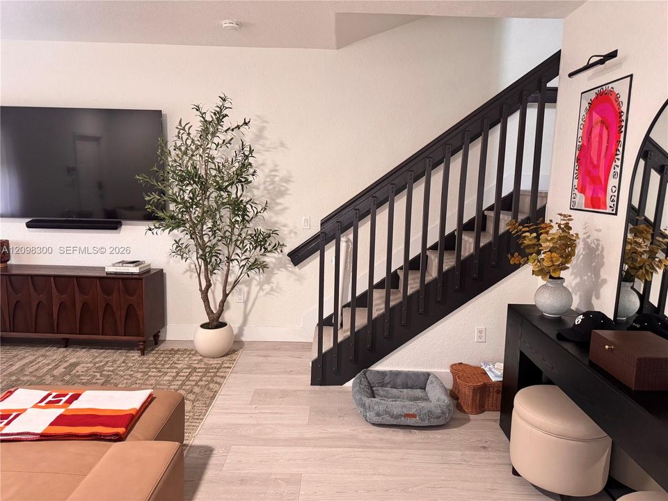 For Rent: $3,000 (2 beds, 2 baths, 1450 Square Feet)