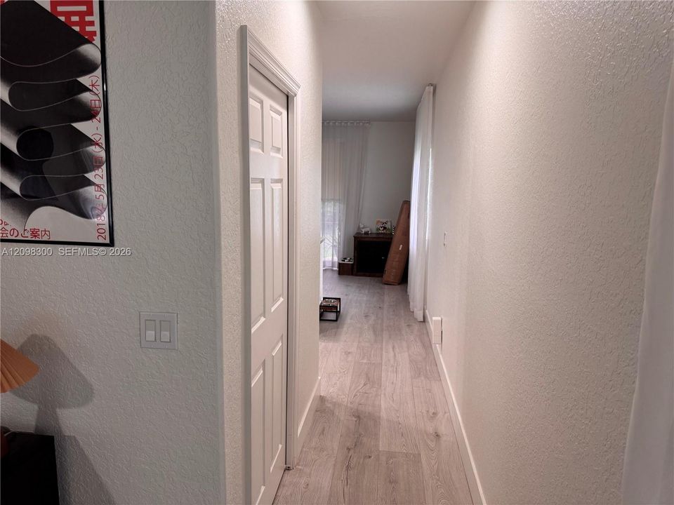 For Rent: $3,000 (2 beds, 2 baths, 1450 Square Feet)