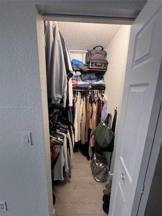 For Rent: $3,000 (2 beds, 2 baths, 1450 Square Feet)