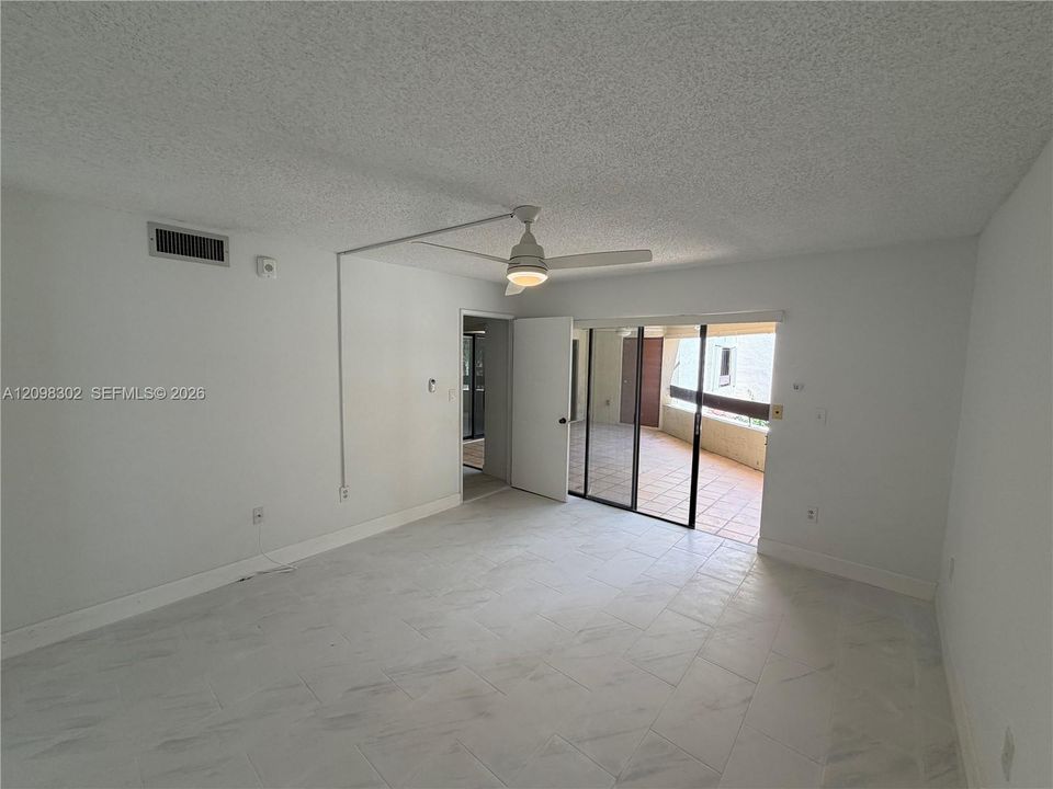 En Renta: $2,400 (2 camas, 2 baños, 1334 Pies cuadrados)