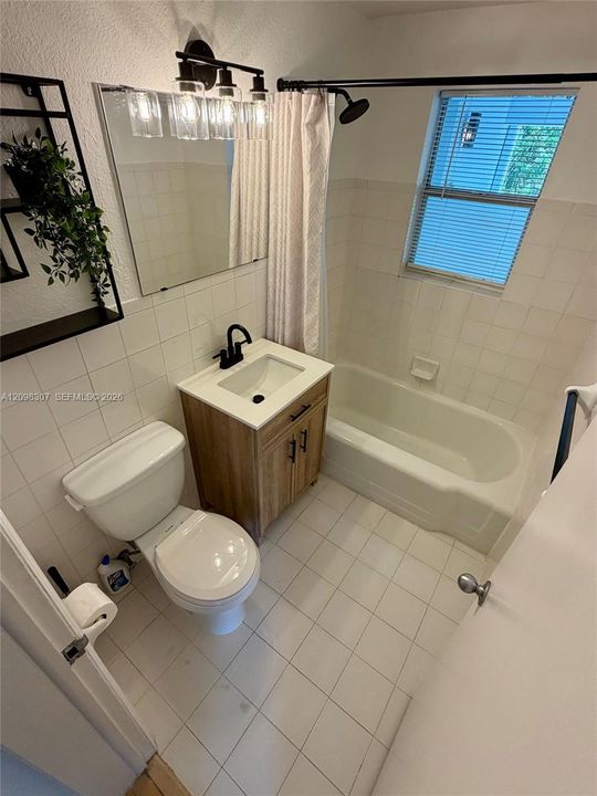 For Rent: $1,875 (1 beds, 1 baths, 500 Square Feet)