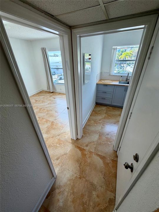 For Rent: $1,875 (1 beds, 1 baths, 500 Square Feet)