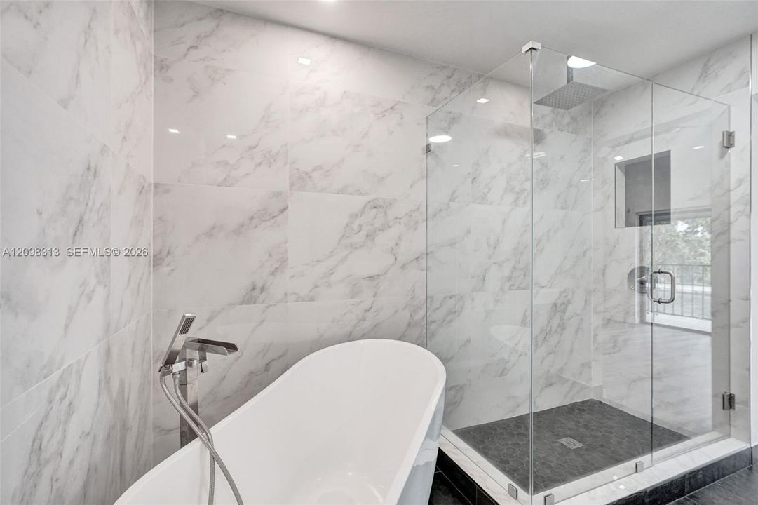 В аренду: $5,500 (2 спален, 2 ванн, 1192 Квадратных фут)
