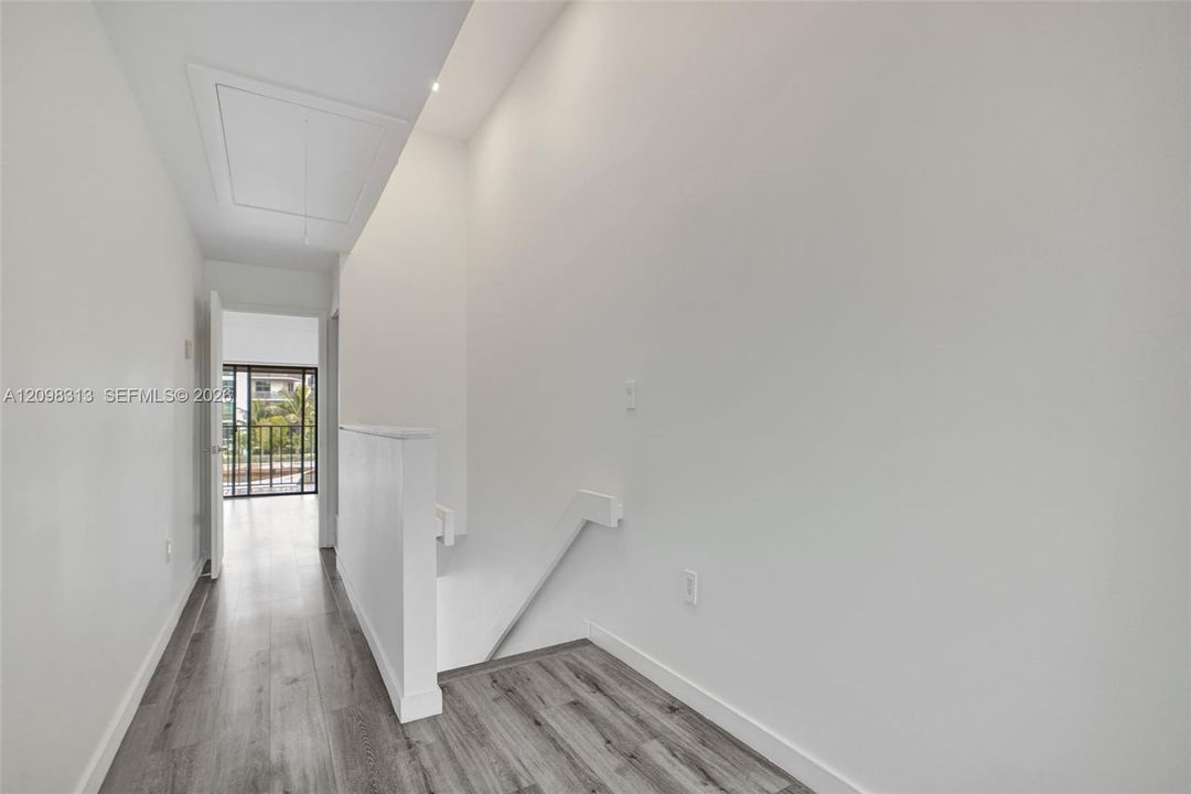 В аренду: $5,500 (2 спален, 2 ванн, 1192 Квадратных фут)