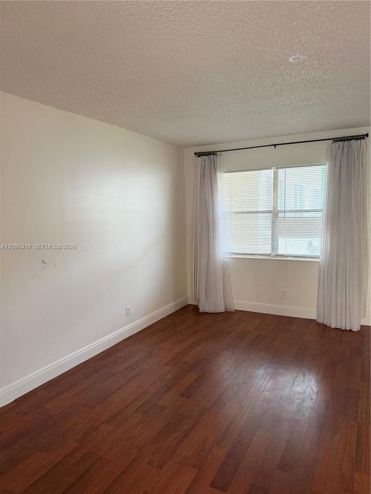 В аренду: $1,575 (1 спален, 1 ванн, 0 Квадратных фут)