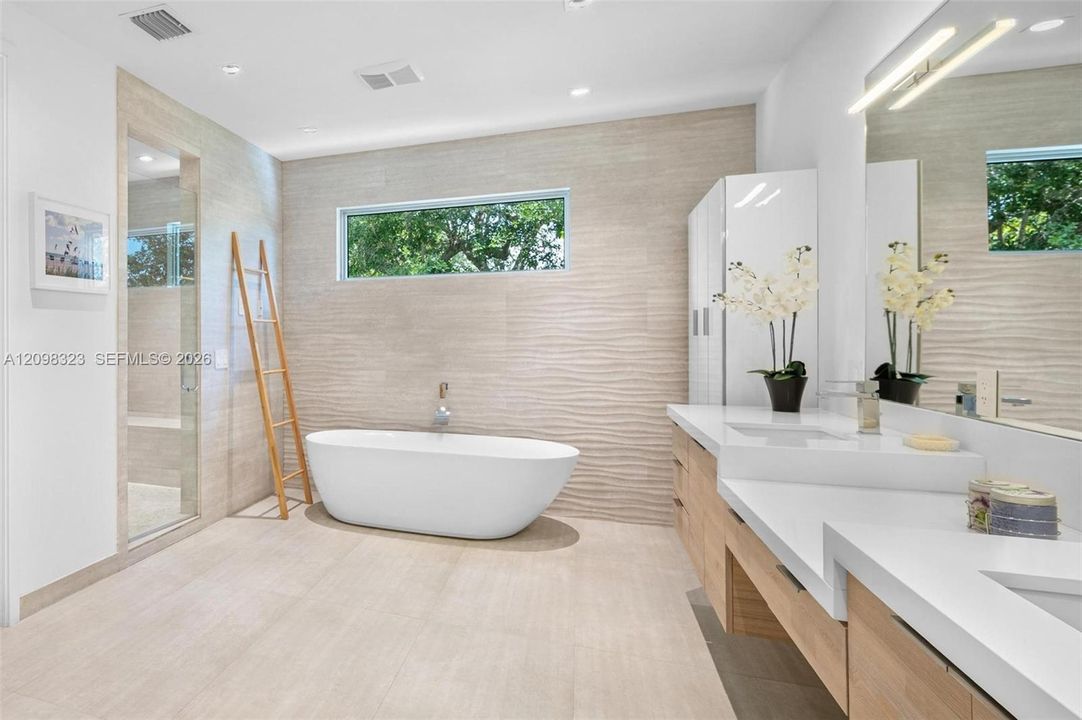 En Venta: $4,950,000 (6 camas, 6 baños, 4950 Pies cuadrados)