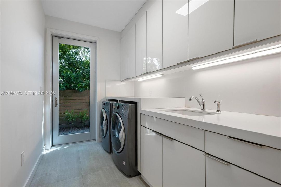 En Venta: $4,950,000 (6 camas, 6 baños, 4950 Pies cuadrados)
