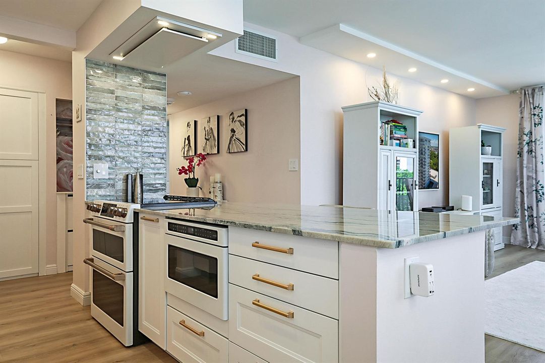 QUARTZITE COUNTER TOPS