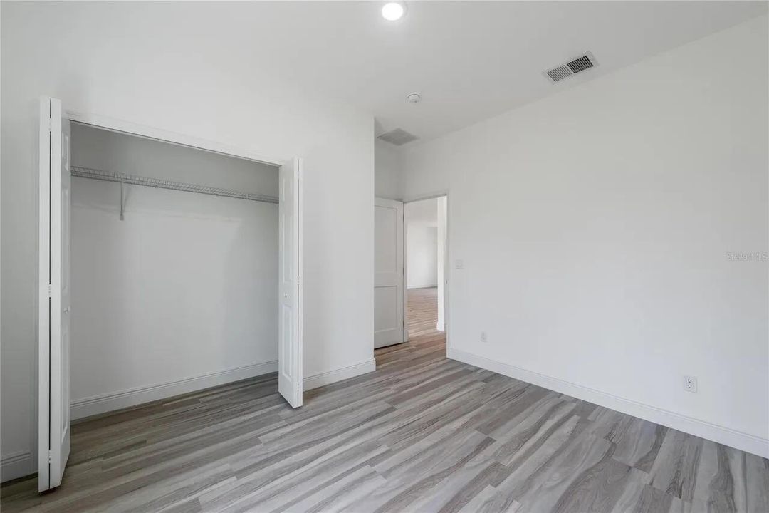 10_Bedroom