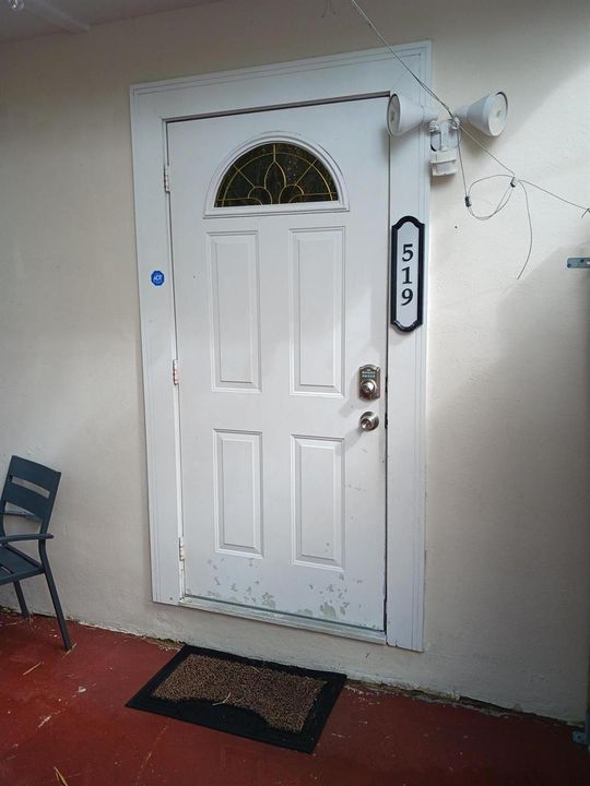 COTTAGE ENTRANCE