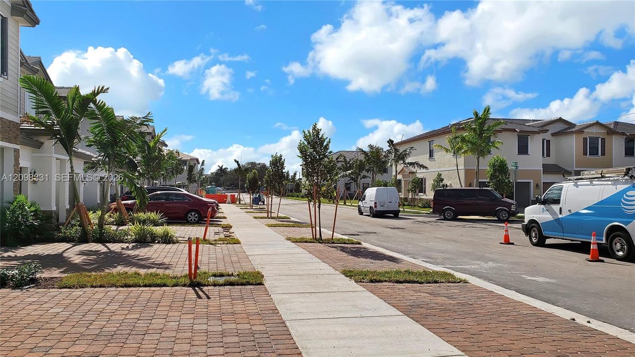 For Rent: $3,600 (3 beds, 2 baths, 1863 Square Feet)