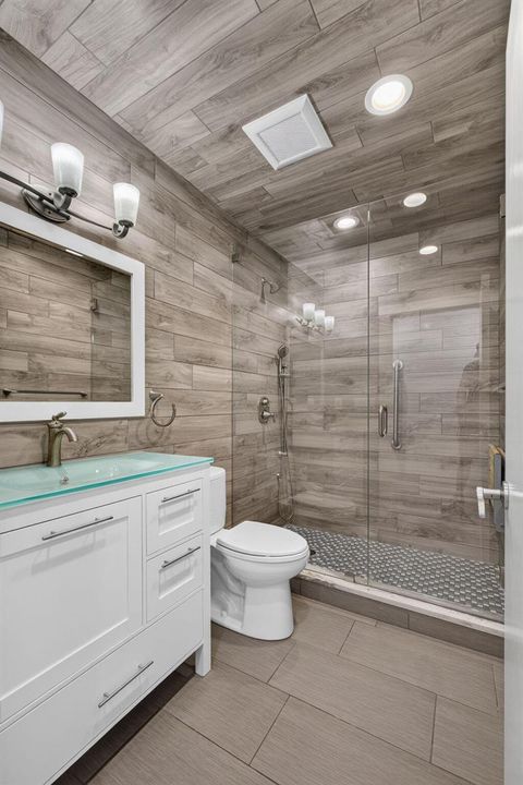 2nd bathroom