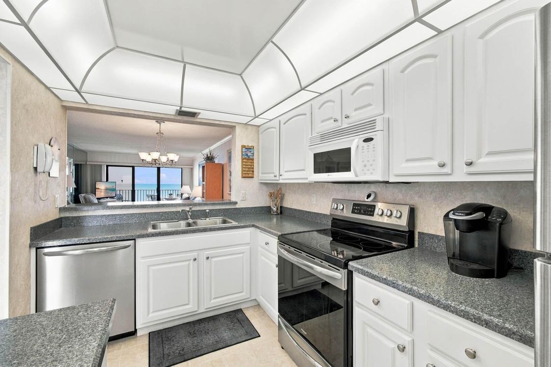 023_-_Kitchen_4