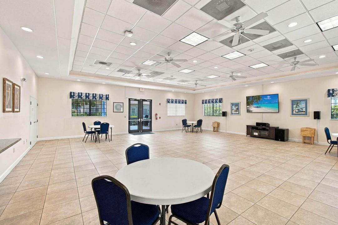 067_-_Social_Room_2