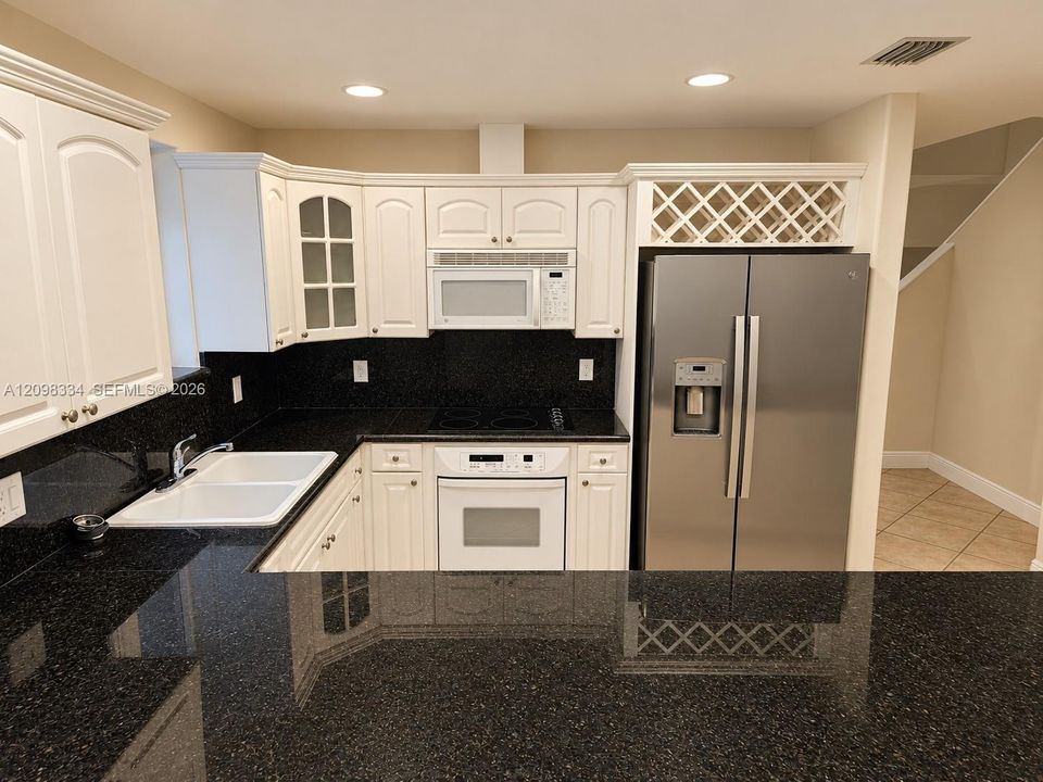 For Sale: $1,425,000 (3 beds, 2 baths, 2460 Square Feet)