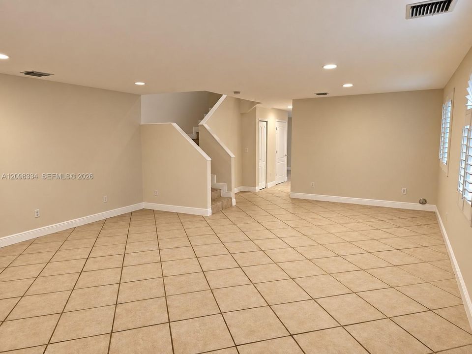For Sale: $1,425,000 (3 beds, 2 baths, 2460 Square Feet)