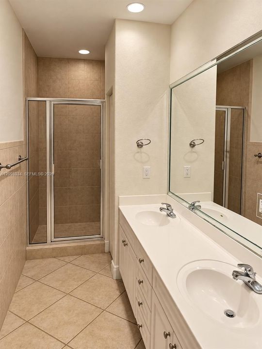 For Sale: $1,425,000 (3 beds, 2 baths, 2460 Square Feet)