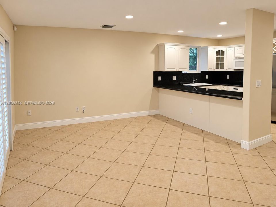 For Sale: $1,425,000 (3 beds, 2 baths, 2460 Square Feet)
