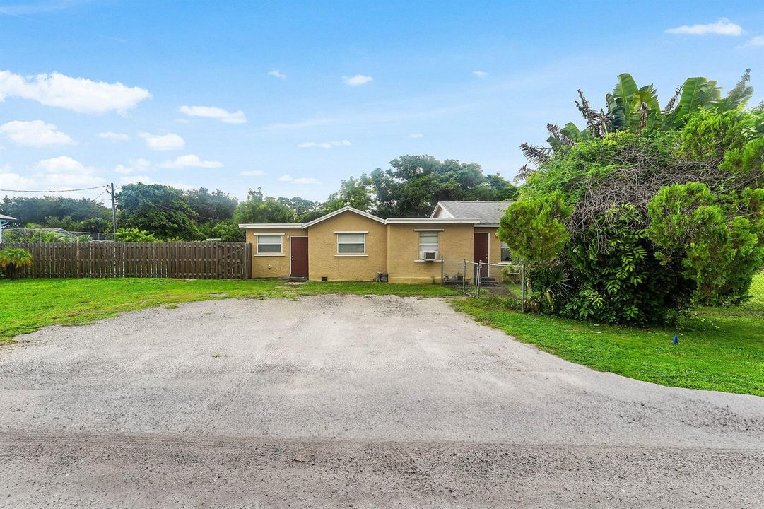 002-4329WhisperingPinesRoad-WestPalmBeac