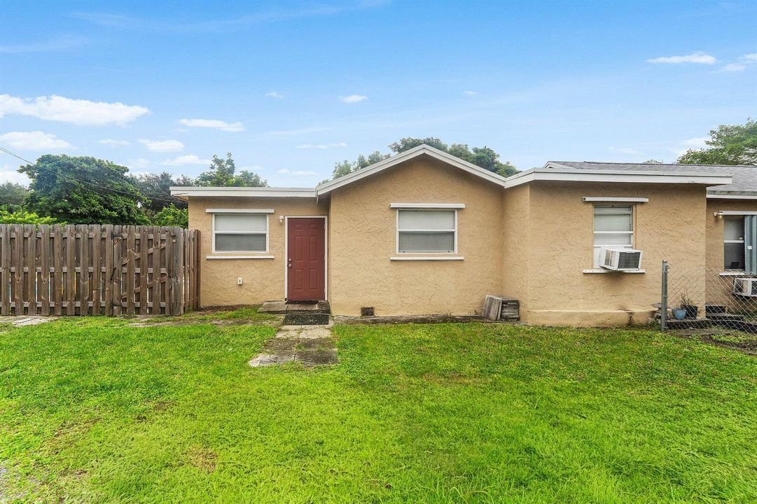 001-4329WhisperingPinesRoad-WestPalmBeac
