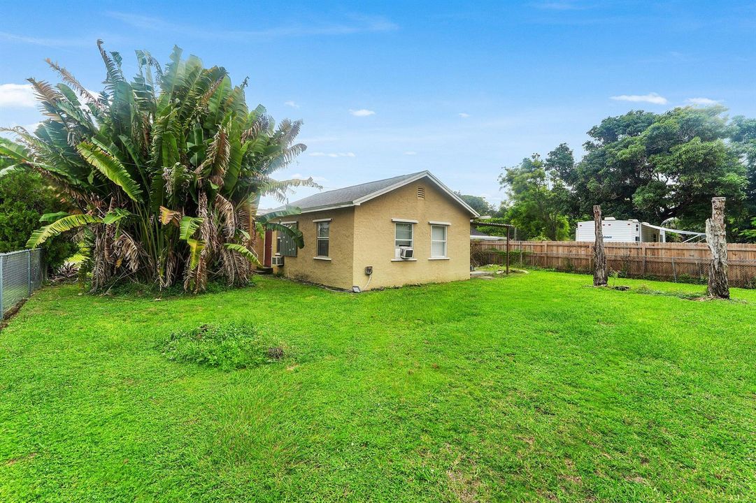 037-4329WhisperingPinesRoad-WestPalmBeac