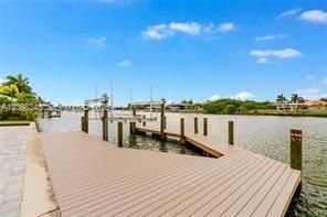 For Sale: $1,704,000 (5 beds, 4 baths, 3080 Square Feet)