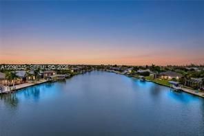 For Sale: $1,704,000 (5 beds, 4 baths, 3080 Square Feet)